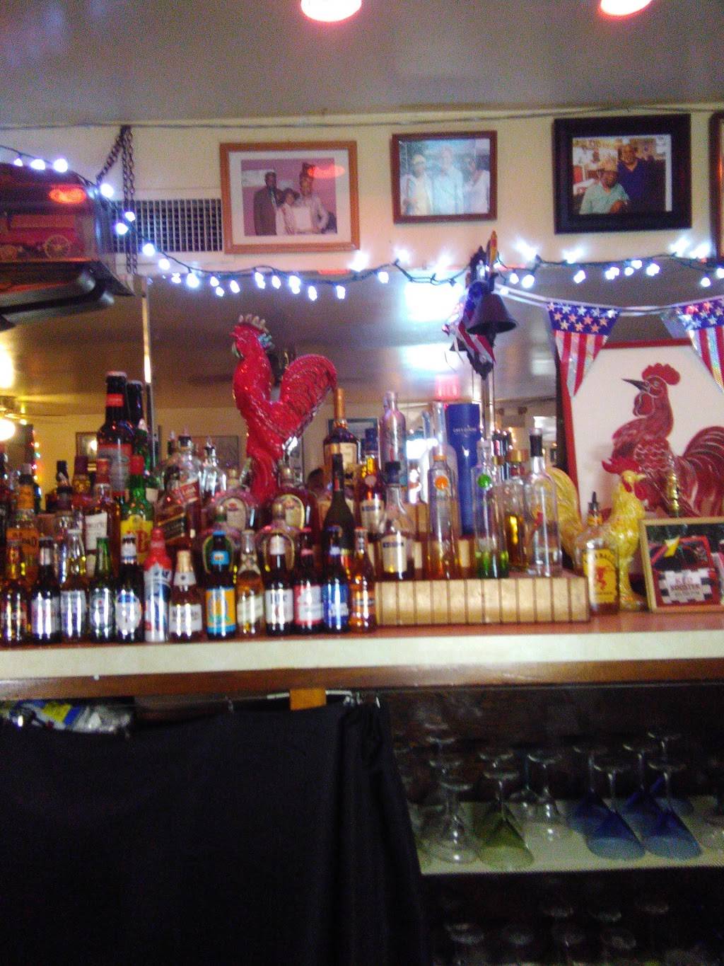 Red Rooster | restaurant | 15655 Lake Dr, Idlewild, MI 49642, USA | 2317457734 OR +1 231-745-7734