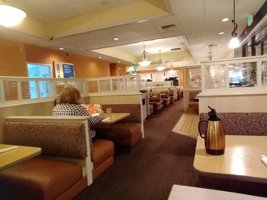 IHOP | restaurant | 1009 E Bidwell St, Folsom, CA 95630, USA | 9169833643 OR +1 916-983-3643