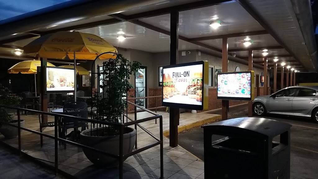 Sonic Drive-In | restaurant | 340 Robert Smalls Pkwy, Beaufort, SC 29906, USA | 8435228378 OR +1 843-522-8378