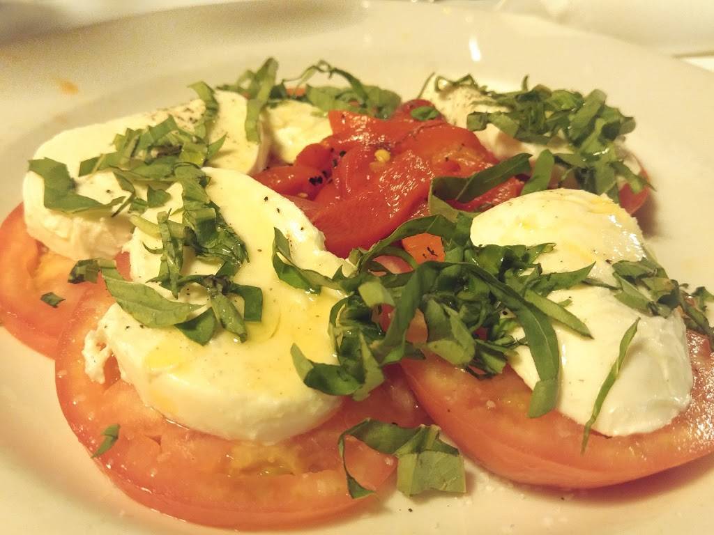 Ciros Italian Restaurant | restaurant | 8927 J M Keynes Dr, Charlotte, NC 28262, USA | 7045100012 OR +1 704-510-0012