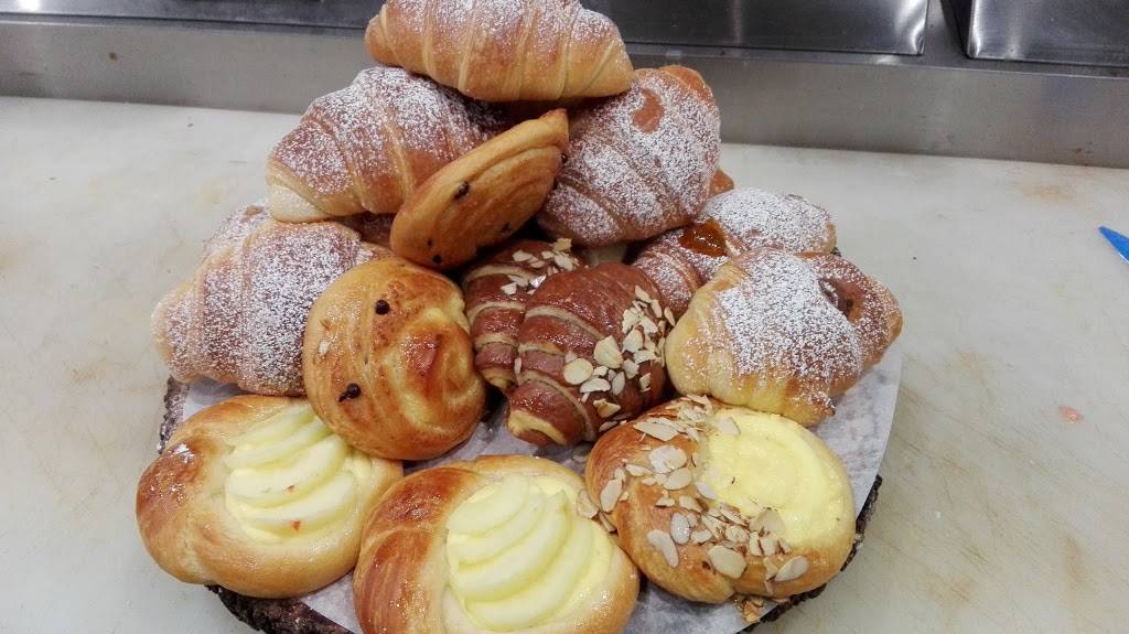 Sweet Mom Italy | bakery | 1473 Main St, Sarasota, FL 34236, USA | 9419523608 OR +1 941-952-3608