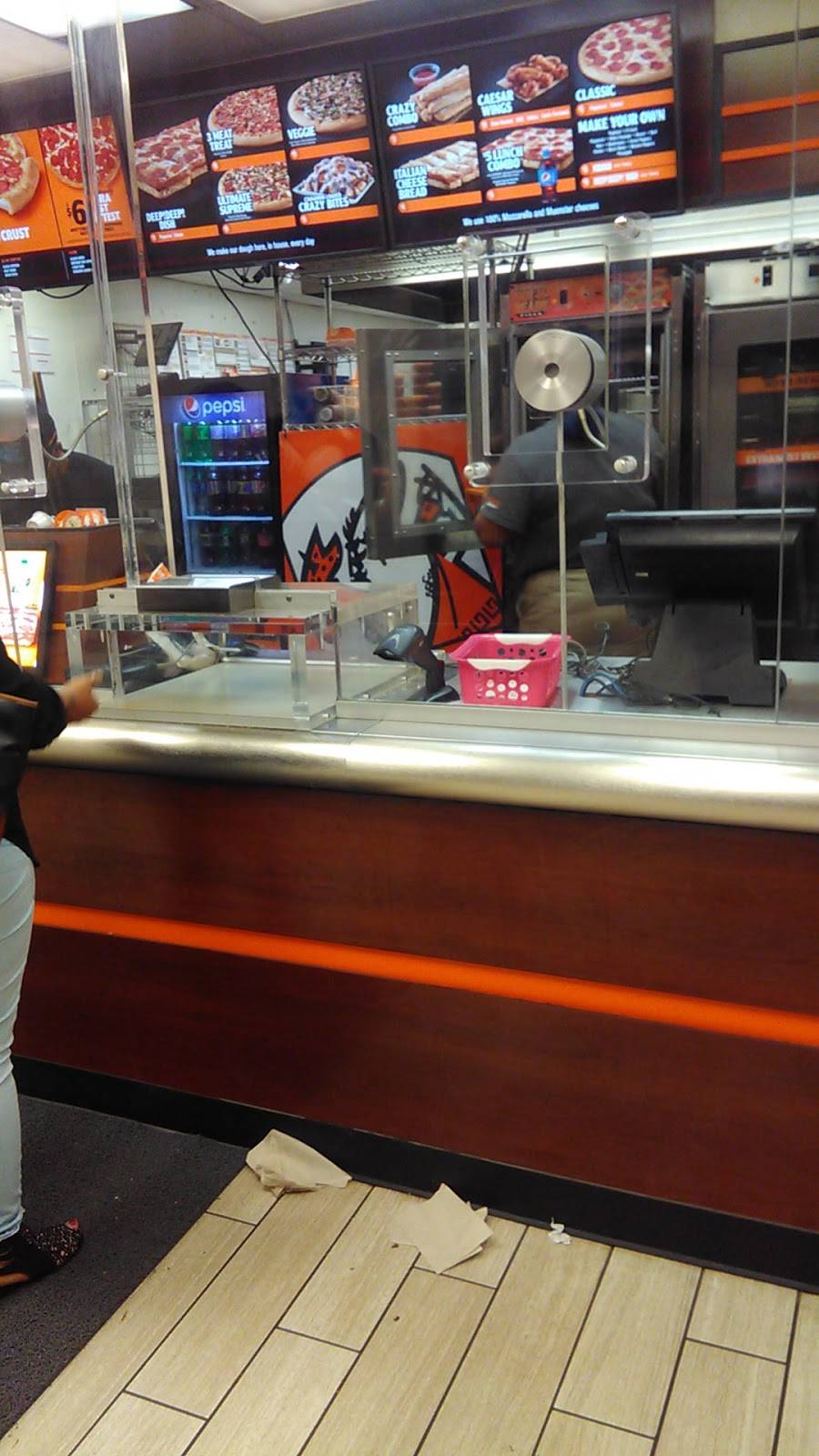 Little Caesars Pizza | meal takeaway | 19116 Grand River Ave, Detroit, MI 48223, USA | 3132552450 OR +1 313-255-2450