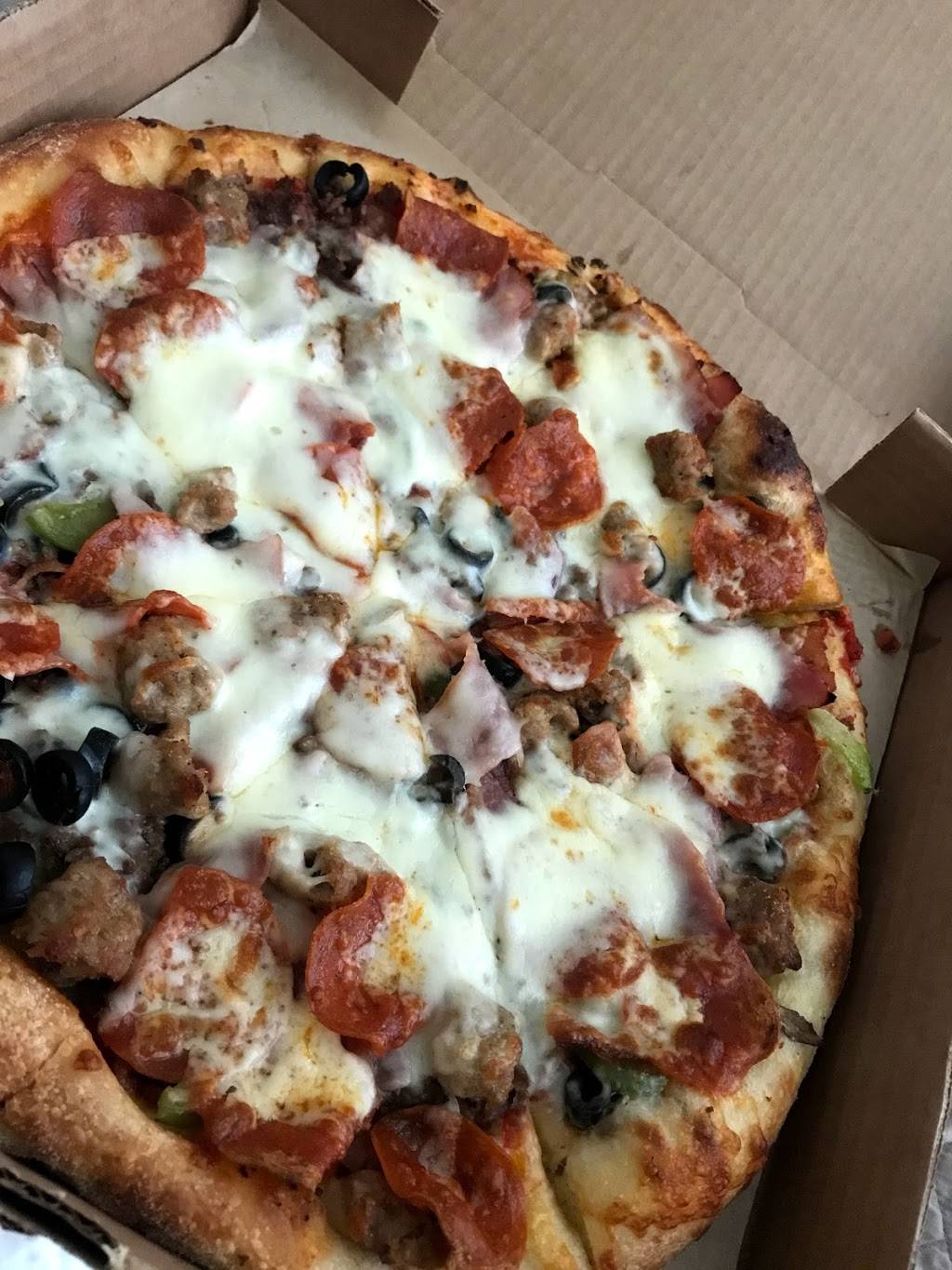 Flippers Pizzeria | meal delivery | 6526 Old Brick Road #100, Windermere, FL 34786, USA | 4078771717 OR +1 407-877-1717