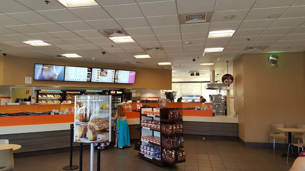Dunkin | bakery | 61 Main St, Salisbury, MA 01952, USA | 9784621189 OR +1 978-462-1189