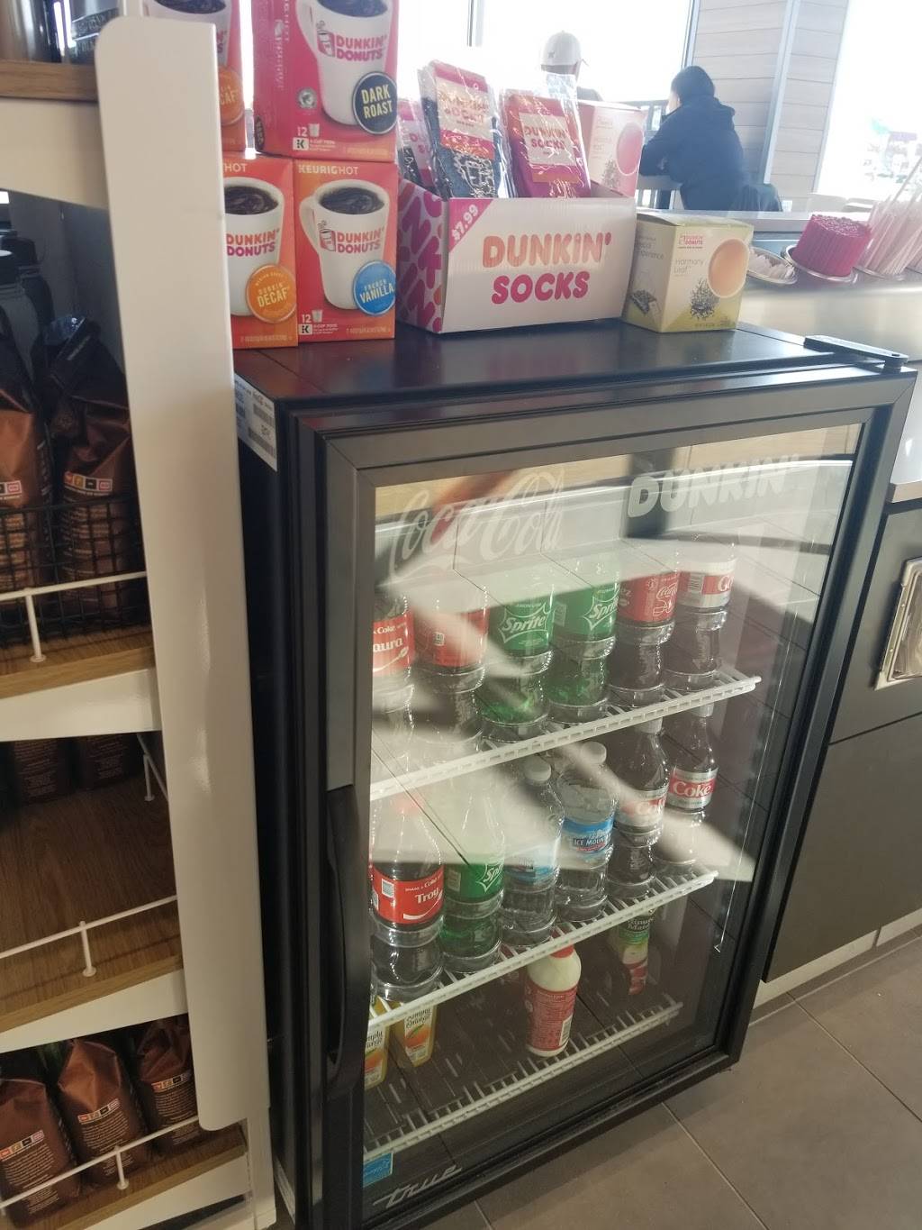 Dunkin | bakery | 1490 Oneida St, Menasha, WI 54915, USA | 9207400221 OR +1 920-740-0221