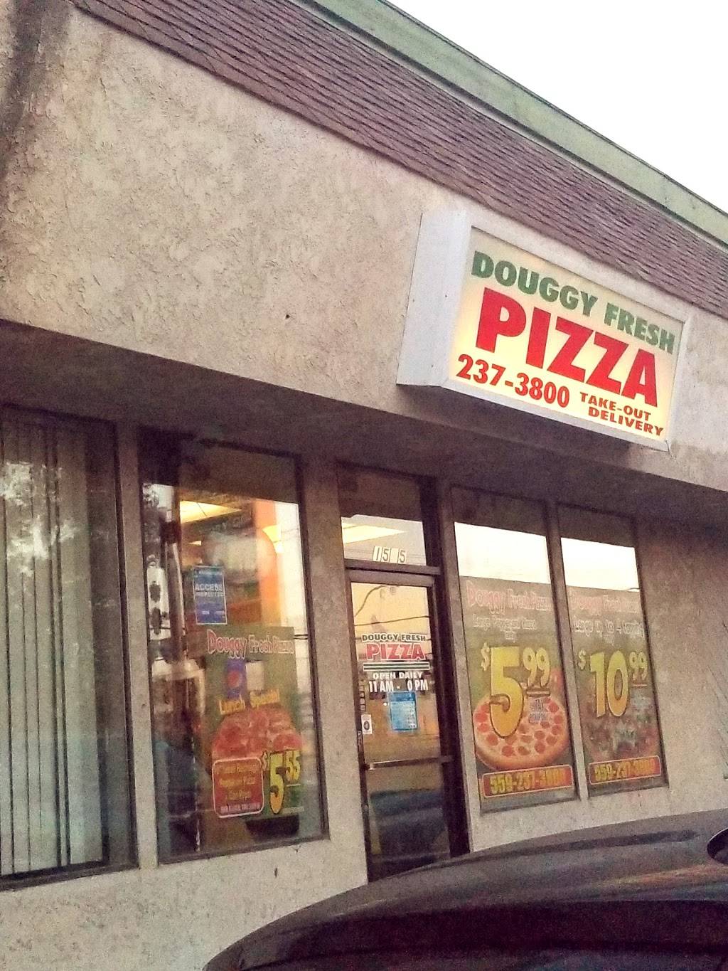 Douggy Fresh Pizza | restaurant | 1585 N Palm Ave, Fresno, CA 93728, USA | 5592373800 OR +1 559-237-3800