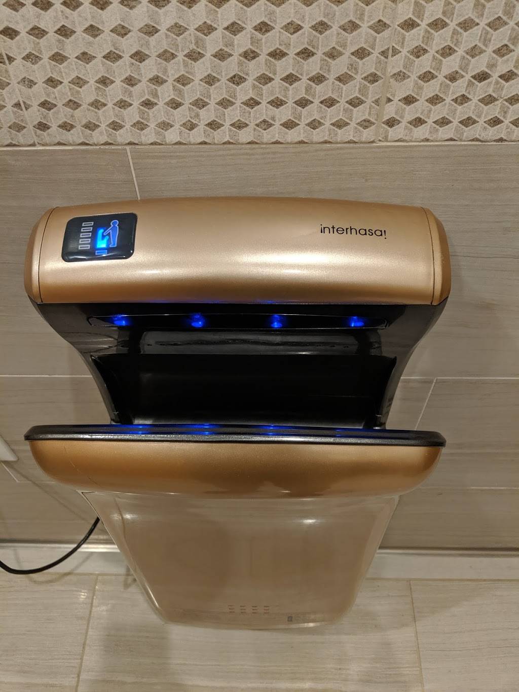 Hotto Hotto Ramen & Teppanyaki | restaurant | 1039 Grant St SE b10, Atlanta, GA 30315, USA | 4049632937 OR +1 404-963-2937