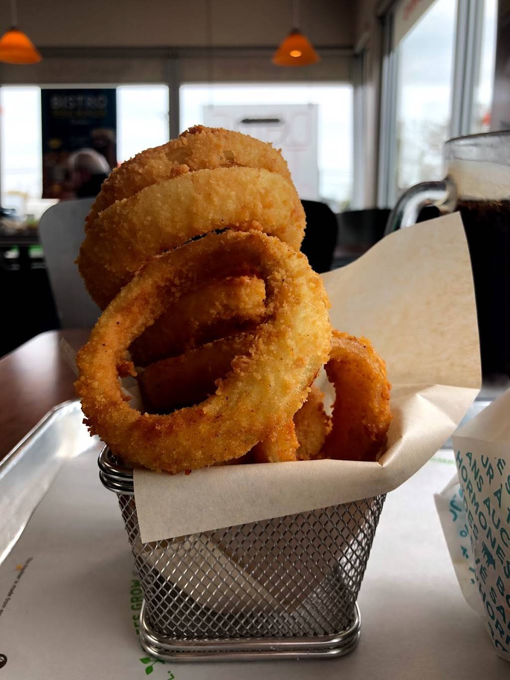 A&W Canada | restaurant | 7665 Thorold Stone Rd, Niagara Falls, ON L2H 2P7, Canada | 2892965700 OR +1 289-296-5700