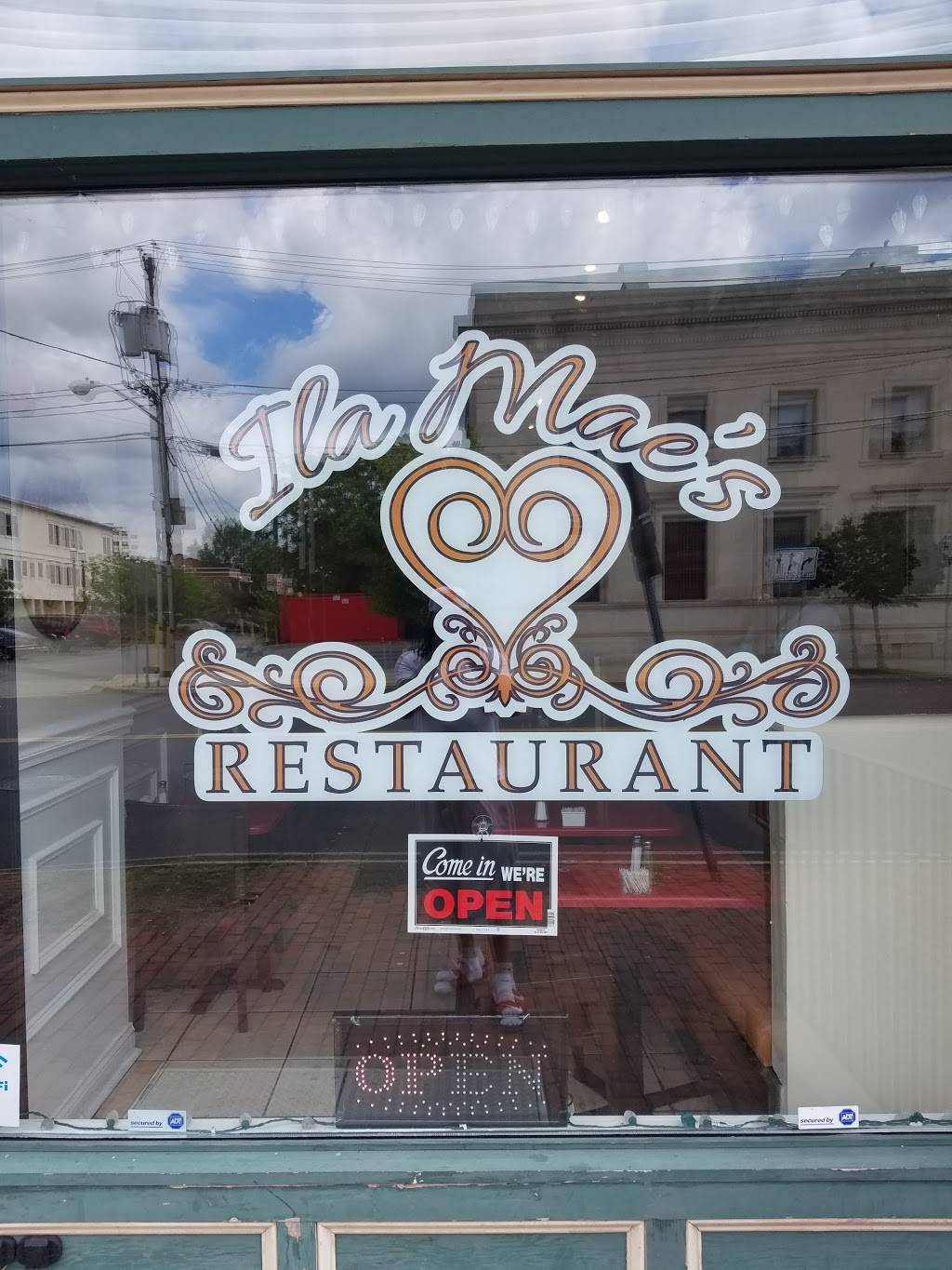 Ila Maes Restaurant | restaurant | 313 Market St, Trenton, NJ 08611, USA | 6094980642 OR +1 609-498-0642