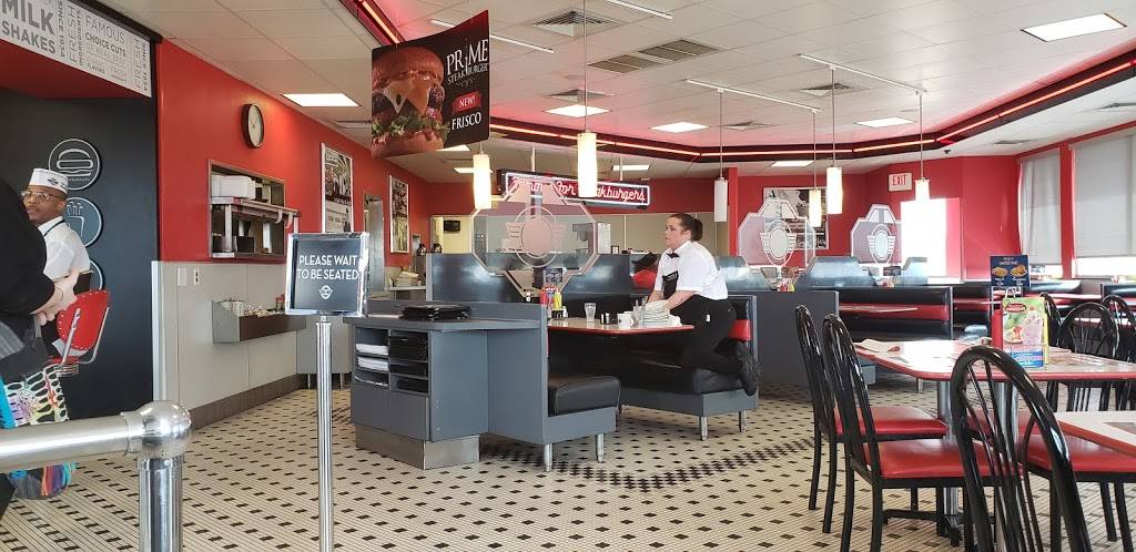 Steak n Shake | restaurant | 1330 E Pershing Rd, Decatur, IL 62526, USA | 2178773231 OR +1 217-877-3231