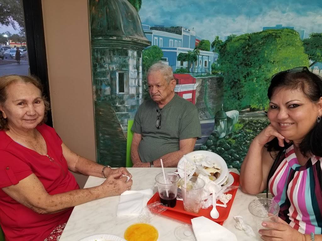 Martins BBQ | restaurant | 7306 W Waters Ave, Tampa, FL 33634, USA | 8139810341 OR +1 813-981-0341