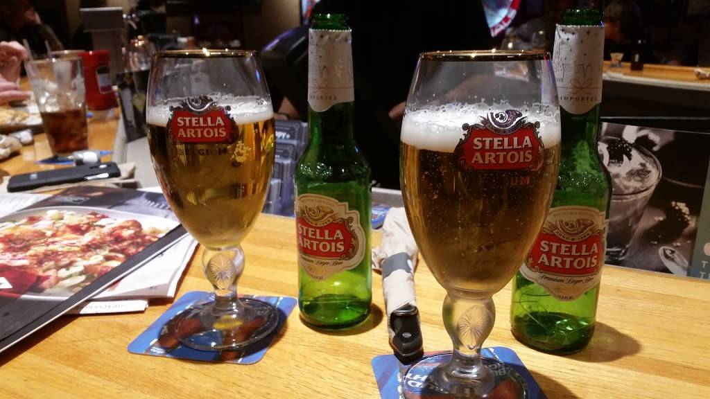 Applebees Grill + Bar | restaurant | 14830 Manchester Rd, Ballwin, MO 63011, USA | 6362070801 OR +1 636-207-0801