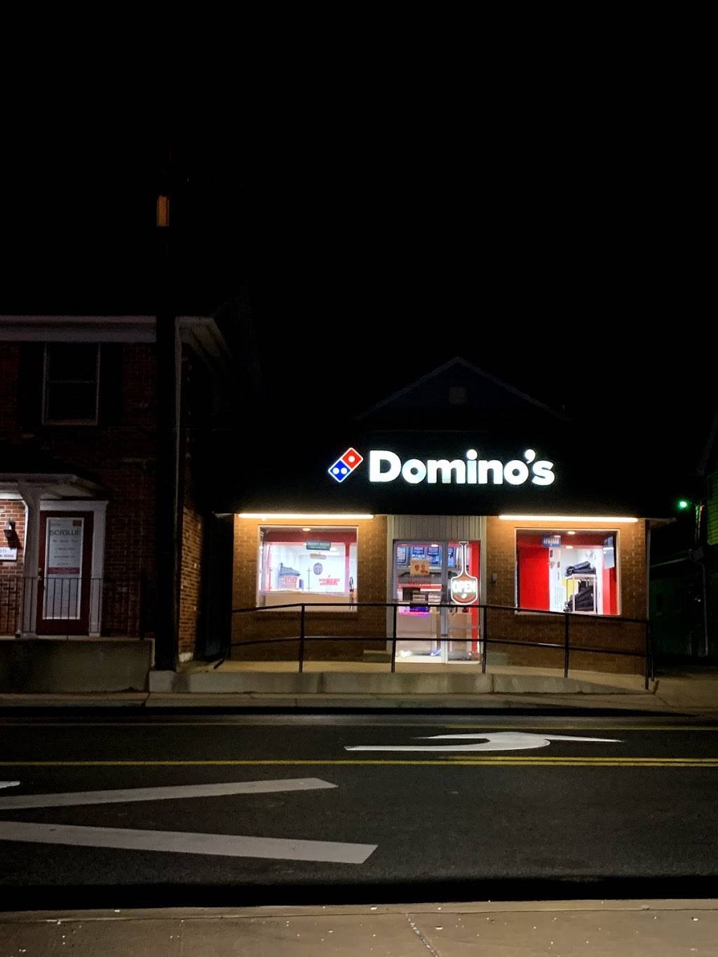 Dominos Pizza | meal delivery | 509 Charles St, La Plata, MD 20646, USA | 3019320333 OR +1 301-932-0333