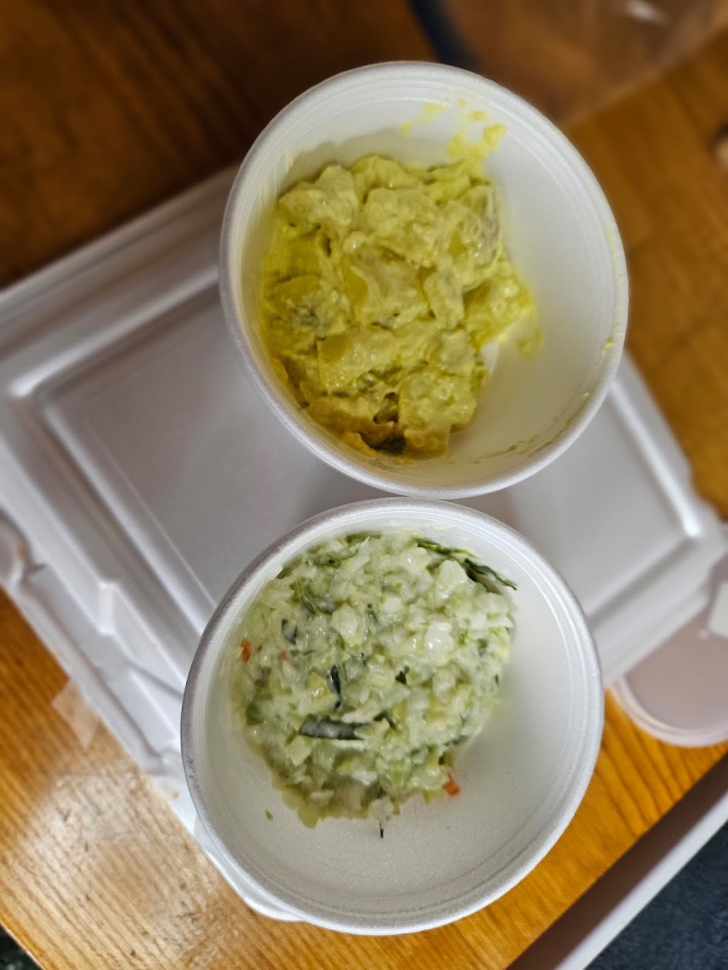 Wolfes Smokehouse and BBQ | restaurant | 502 N Main St, Kokomo, IN 46901, USA | 7654592058 OR +1 765-459-2058