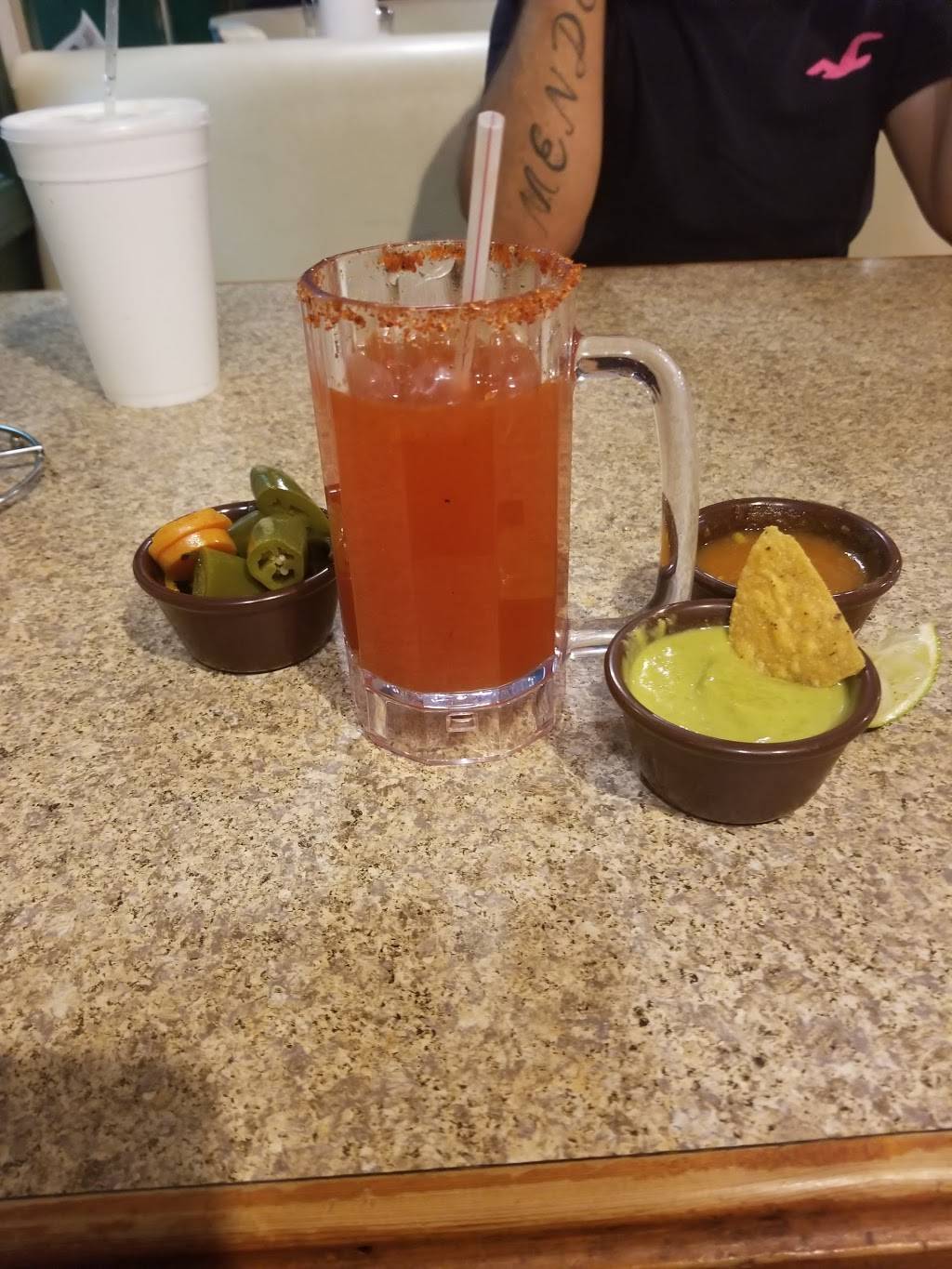 Ostioneria y Taqueria Los Jaliscienses | restaurant | 1920 Richey St, Pasadena, TX 77502, USA | 7134723528 OR +1 713-472-3528