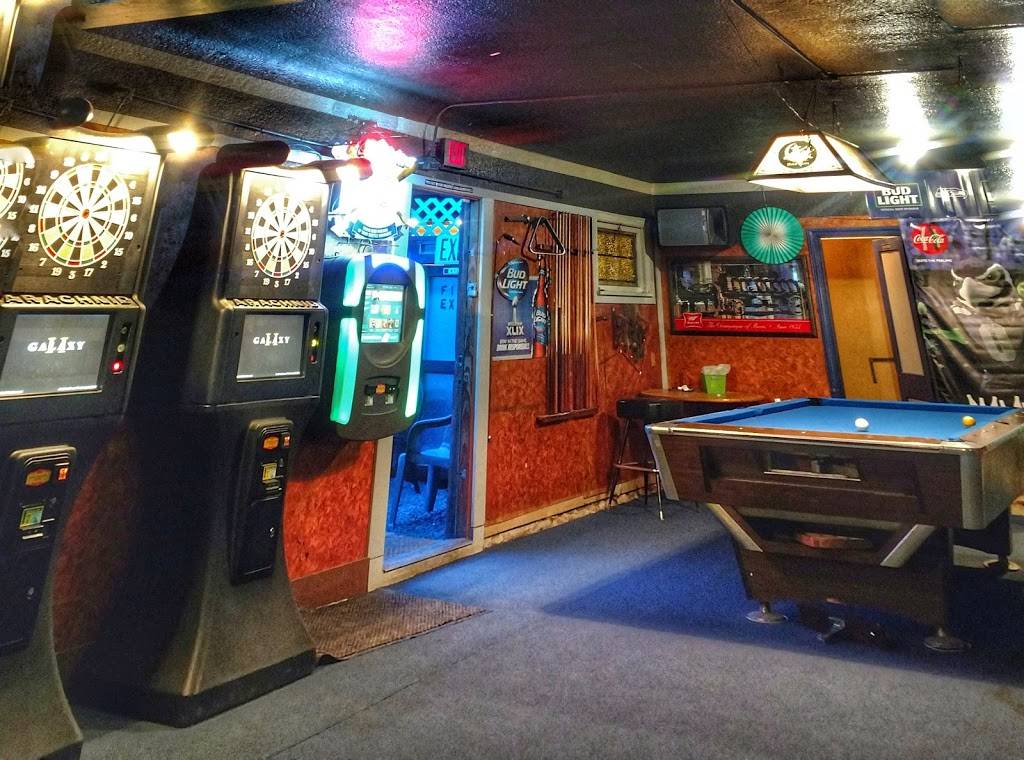 Woodshed Bar & Grill | restaurant | 23698 WA-3, Belfair, WA 98528, USA | 3602751222 OR +1 360-275-1222