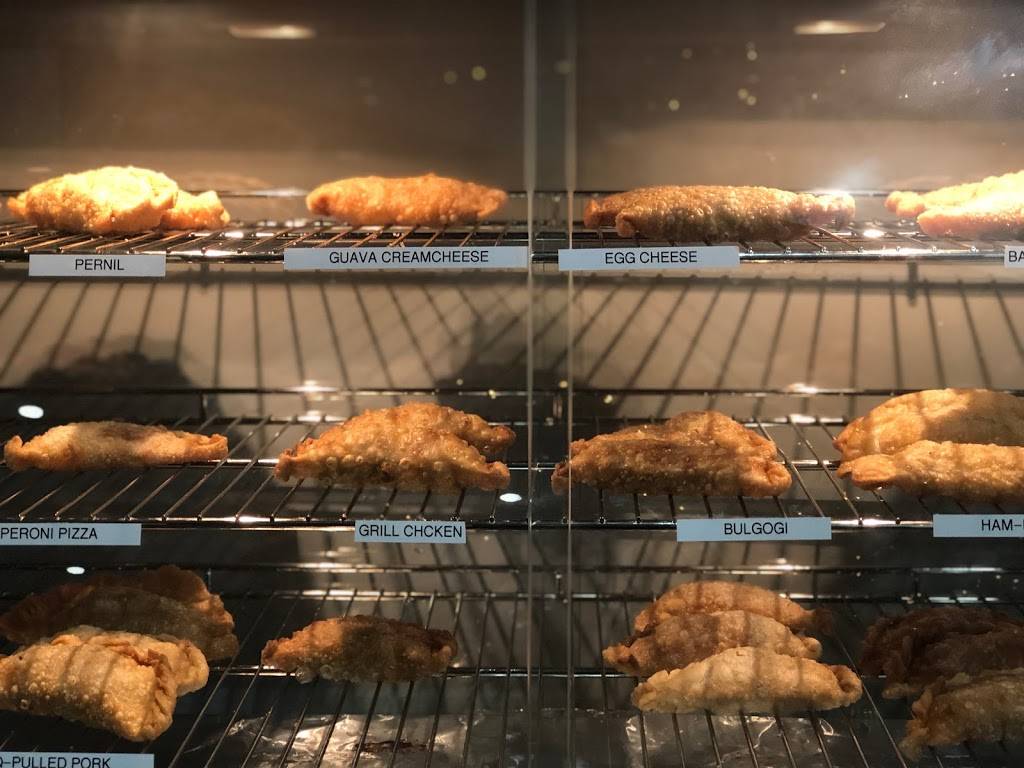 Papanadas | meal takeaway | 2268 W 7th St, Brooklyn, NY 11223, USA | 3476735606 OR +1 347-673-5606