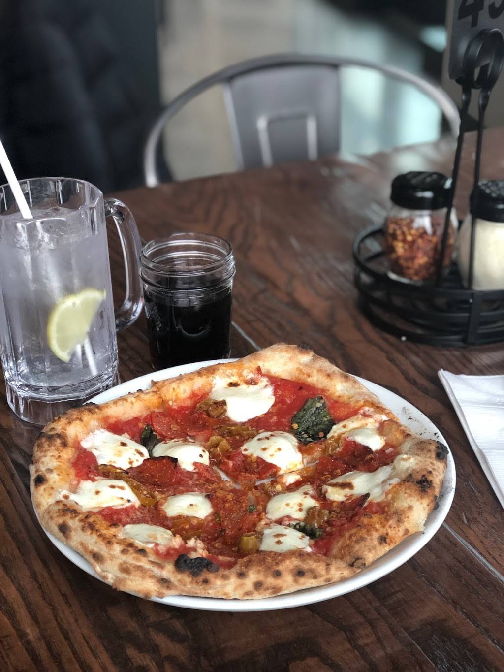 Novanta | restaurant | 2903 University Ave, Madison, WI 53705, USA | 6084984995 OR +1 608-498-4995