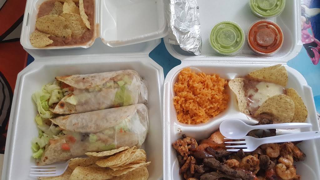 Tacos dos potrillos | restaurant | 20651 US-441, Mt Dora, FL 32757, USA | 6307880106 OR +1 630-788-0106