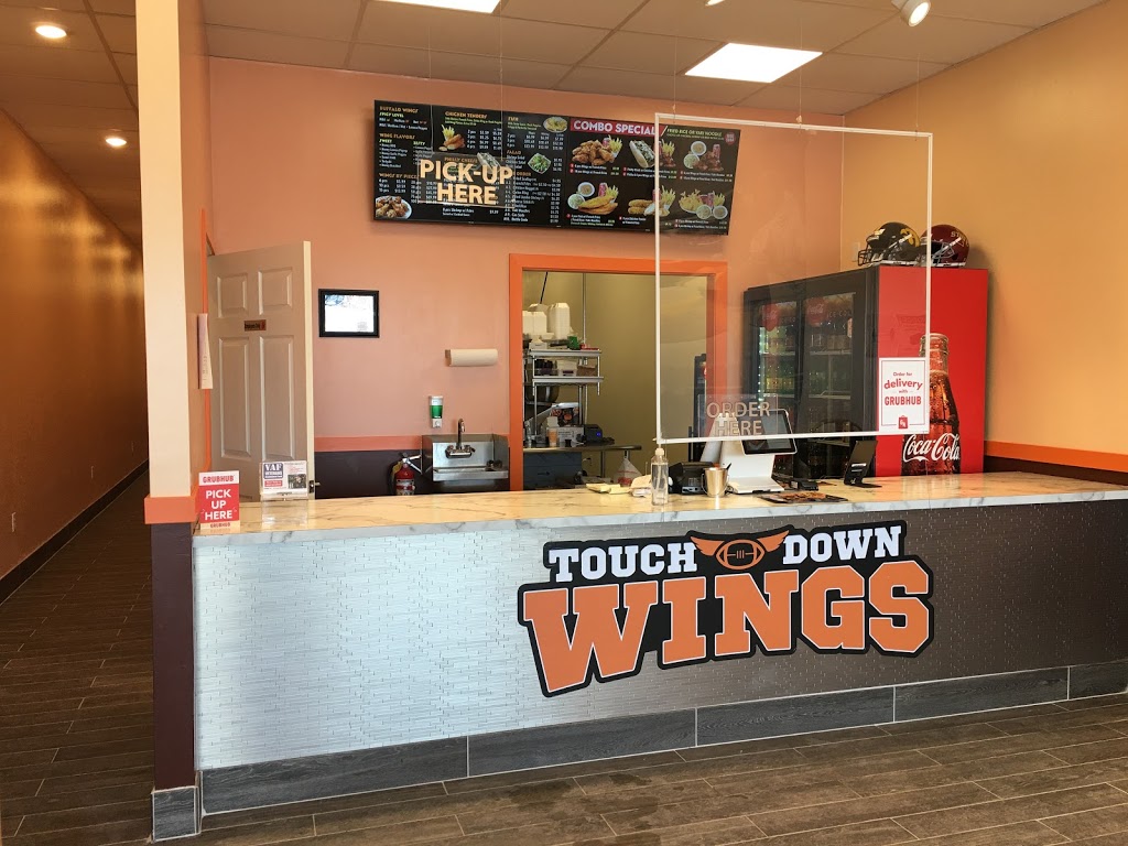Touch Down Wings | restaurant | 1705 S 1st Ave B3, Iowa City, IA 52240, USA | 3195192045 OR +1 319-519-2045