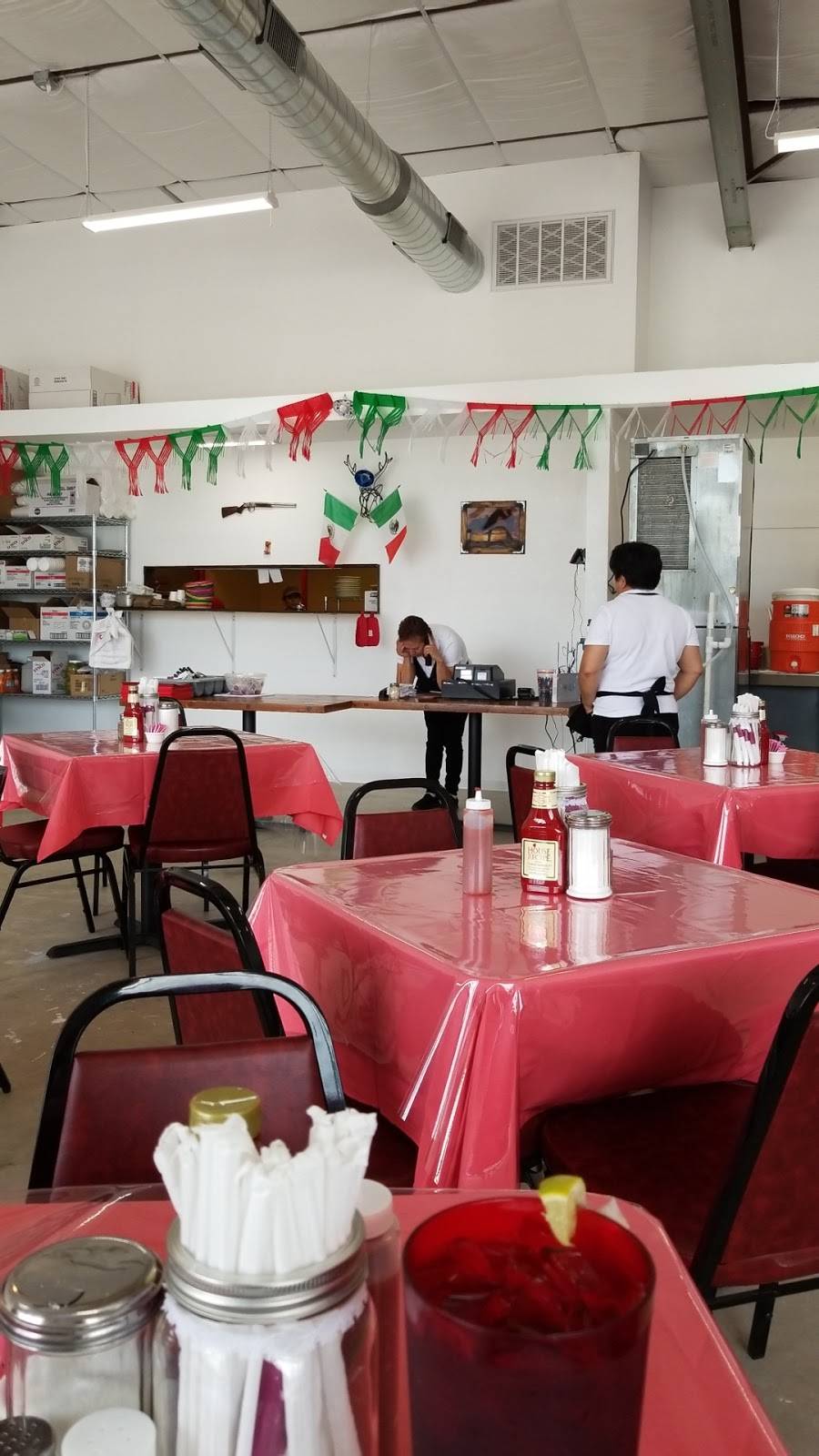 Angelicas | restaurant | 3712 New Mathis Rd, Elmendorf, TX 78112, USA | 2108921706 OR +1 210-892-1706