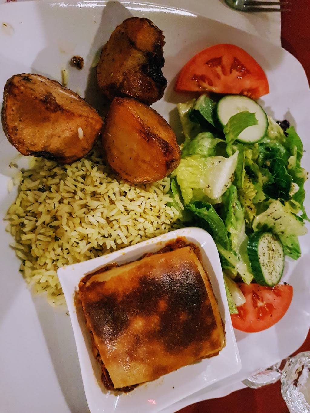 Pilos Restaurant | restaurant | 876 Montreal Rd, Ottawa, ON K1K 4L3, Canada | 6137414657 OR +1 613-741-4657