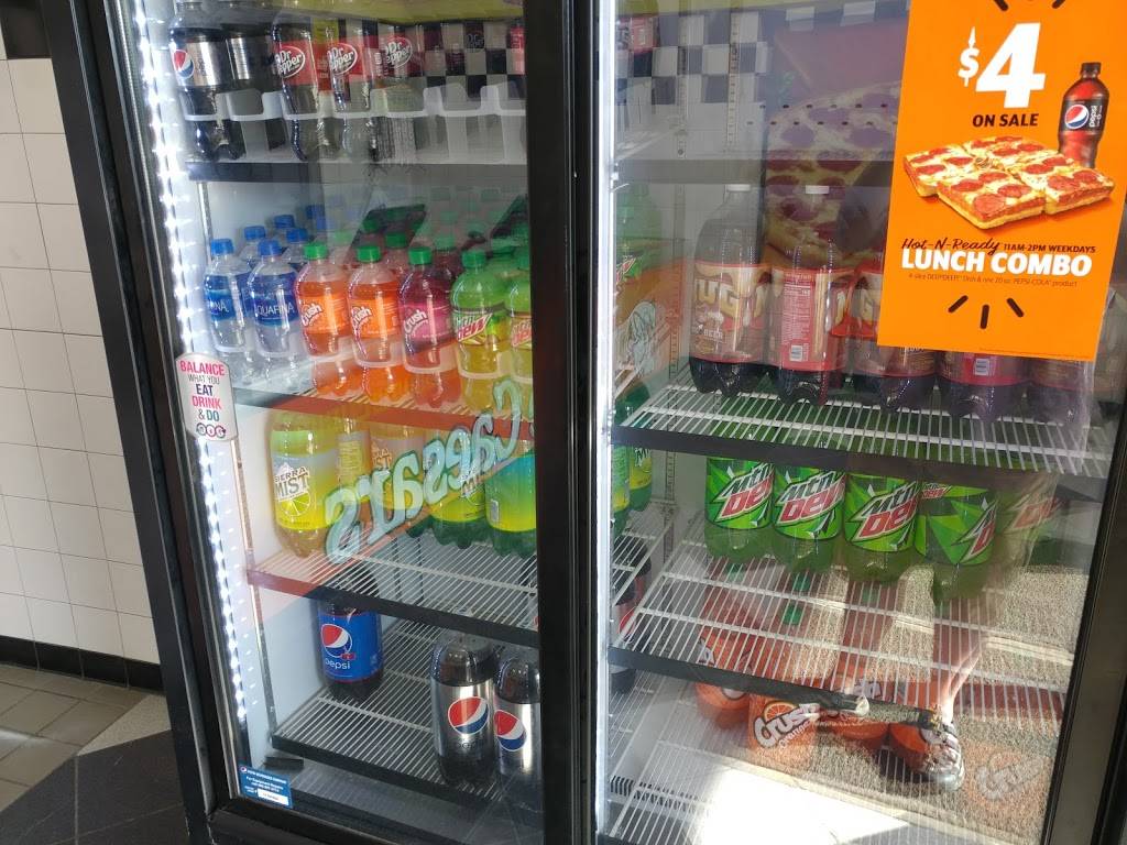 Little Caesars Pizza | meal takeaway | 20 W 66th St, Richfield, MN 55423, USA | 6122943691 OR +1 612-294-3691