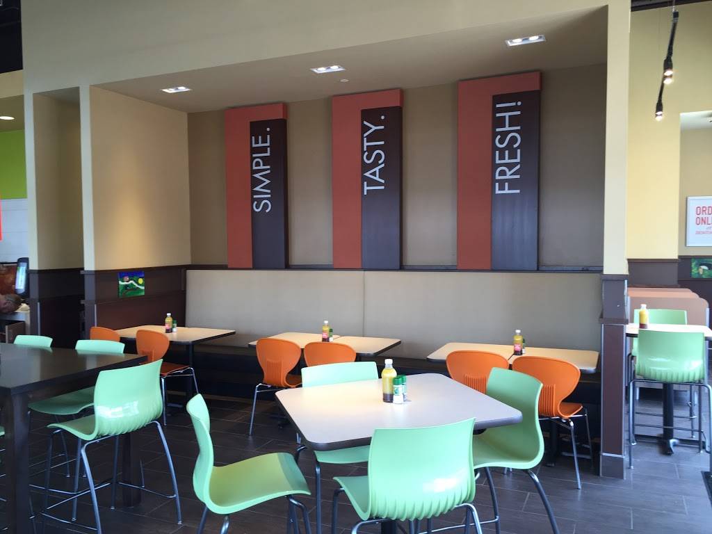 Zoës Kitchen | restaurant | 2129-A York Rd, Timonium, MD 21093, USA | 4105613333 OR +1 410-561-3333