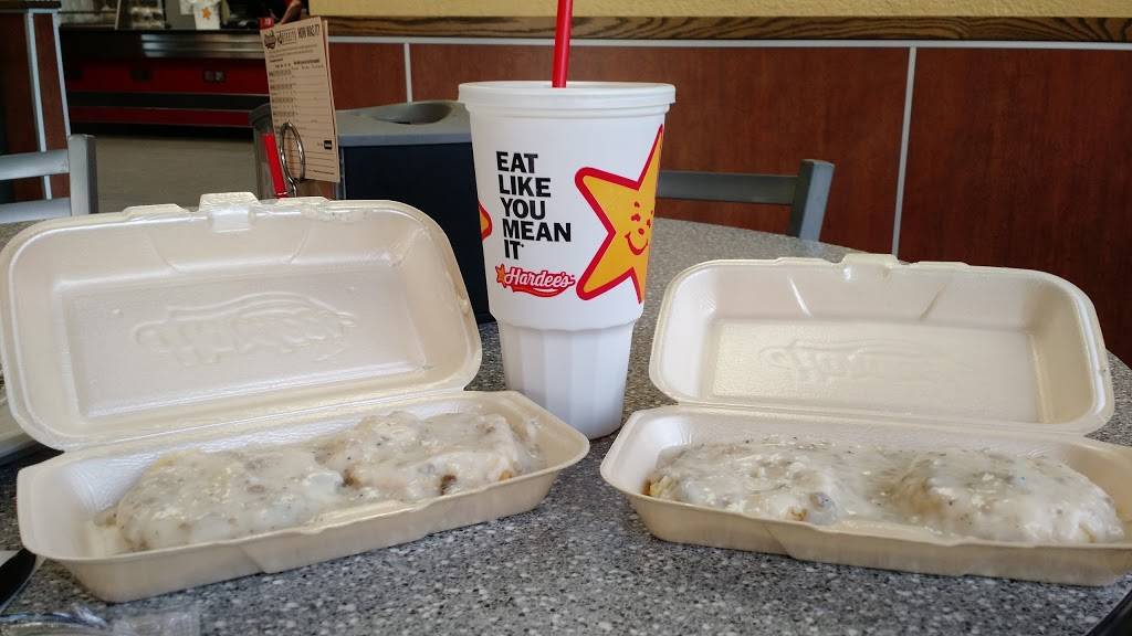 Hardees | restaurant | 534 E Main St, Owosso, MI 48867, USA | 9897252616 OR +1 989-725-2616
