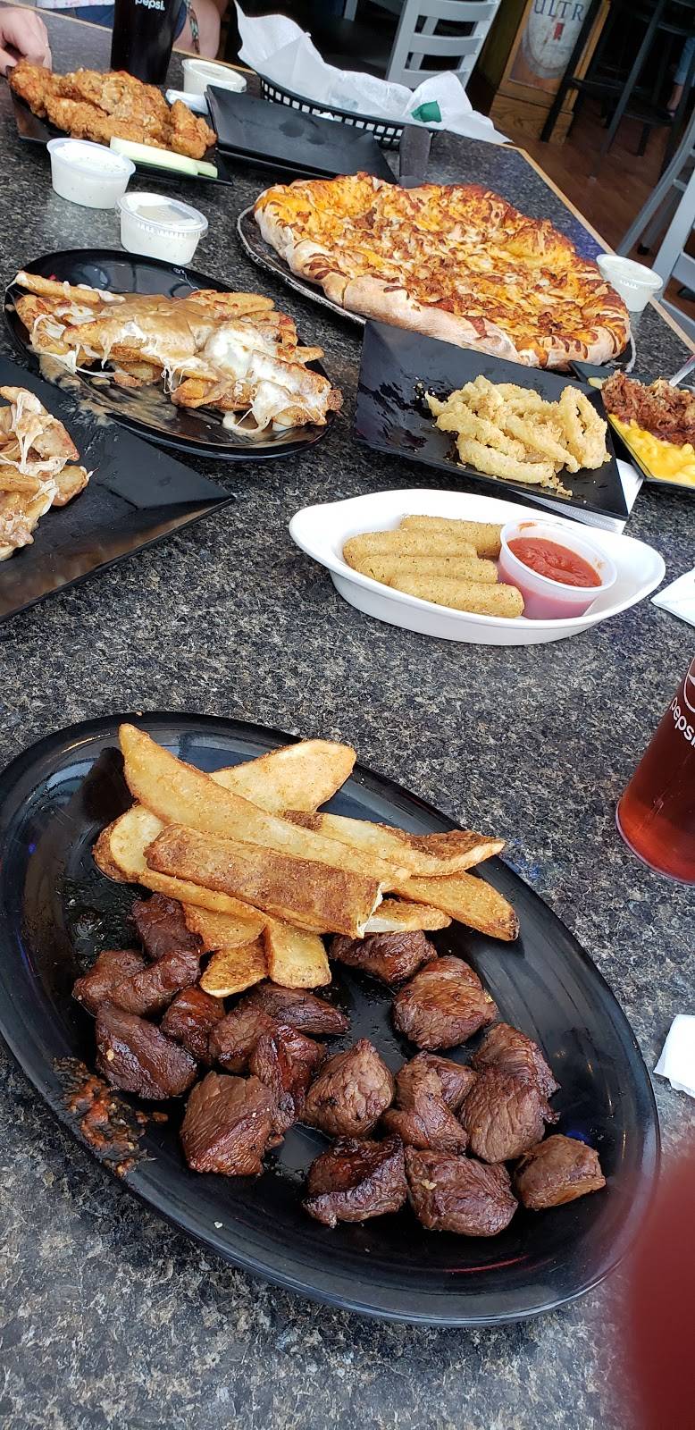 Heros Sports Grill | restaurant | 41 Washington St, Bangor, ME 04401, USA | 2079743033 OR +1 207-974-3033