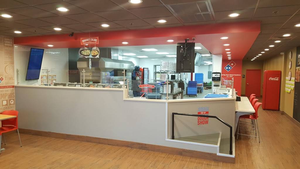 Dominos Pizza | meal delivery | N85 W15768 Appleton Ave, Menomonee Falls, WI 53051, USA | 2622501212 OR +1 262-250-1212