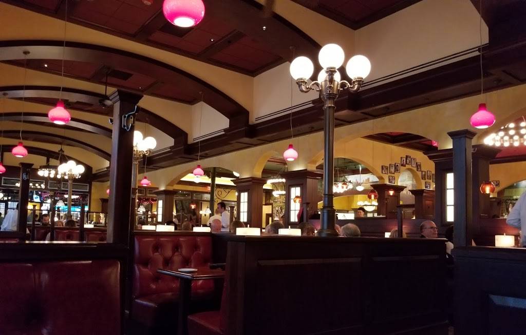 Ozzies Good Eats | restaurant | 11880 Grand Commons Ave, Fairfax, VA 22030, USA | 5713218000 OR +1 571-321-8000