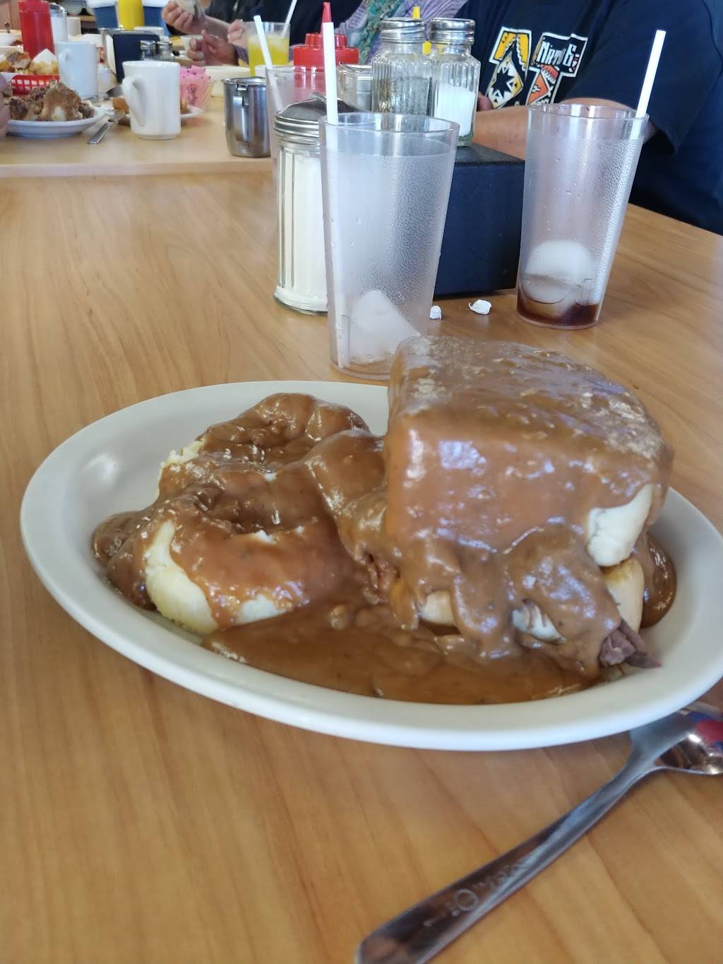 Lauras Corner Cafe | restaurant | 5355 2nd Ave, Pittsville, WI 54466, USA | 7158843100 OR +1 715-884-3100