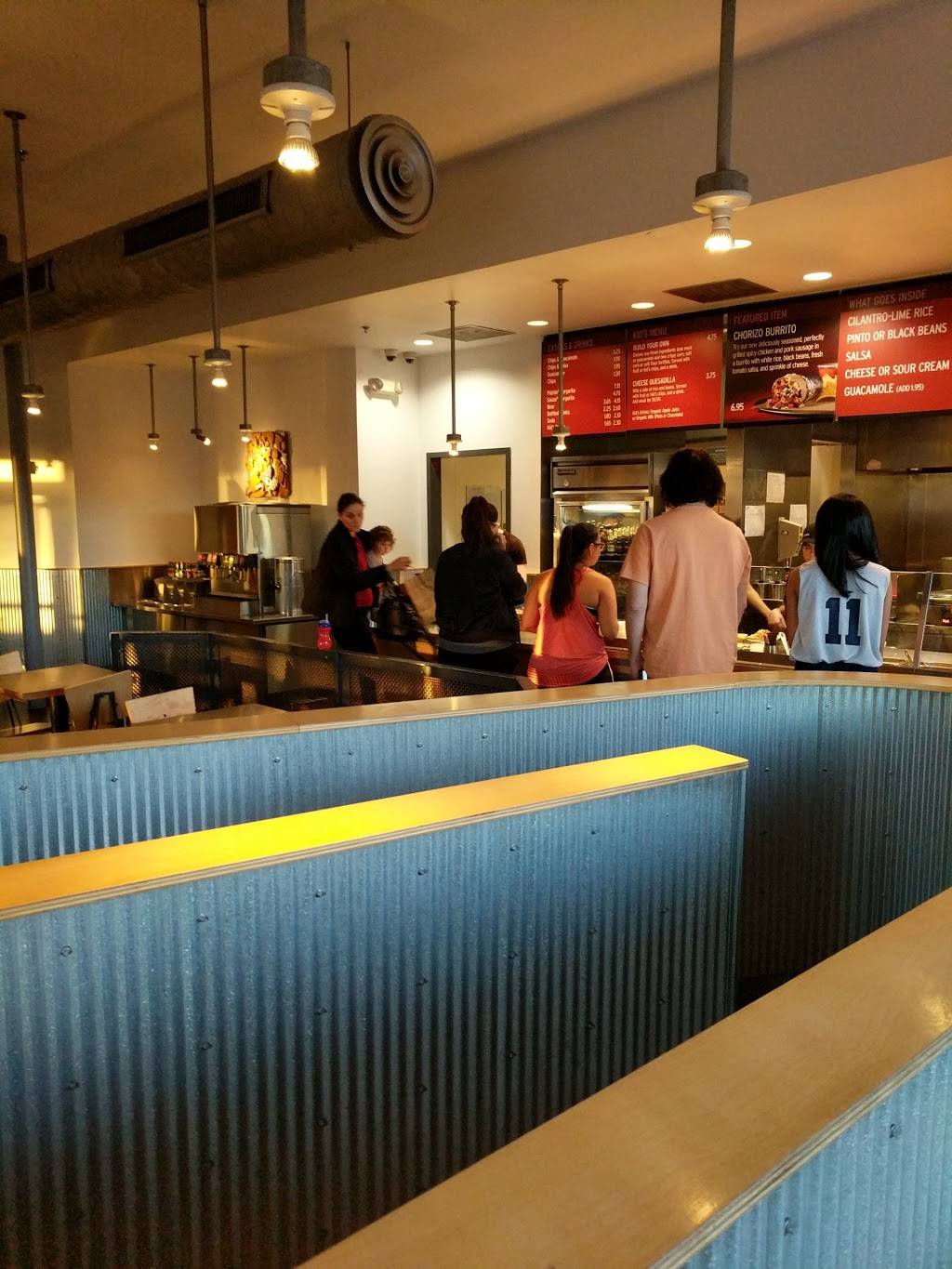 Chipotle Mexican Grill | restaurant | 15035 N Thompson Peak Pkwy Ste E101, Scottsdale, AZ 85260, USA | 4806615650 OR +1 480-661-5650