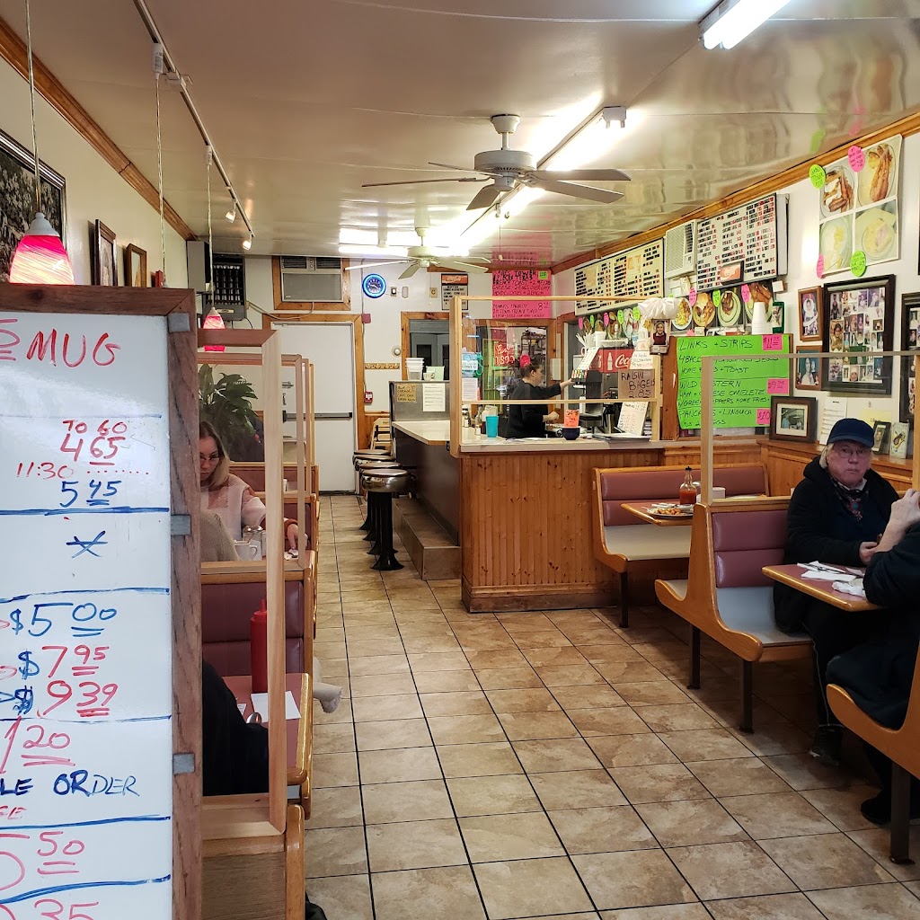 Royal Lunch Restaurant | restaurant | 1179 Westminster St, Providence, RI 02909, USA | 4013510090 OR +1 401-351-0090