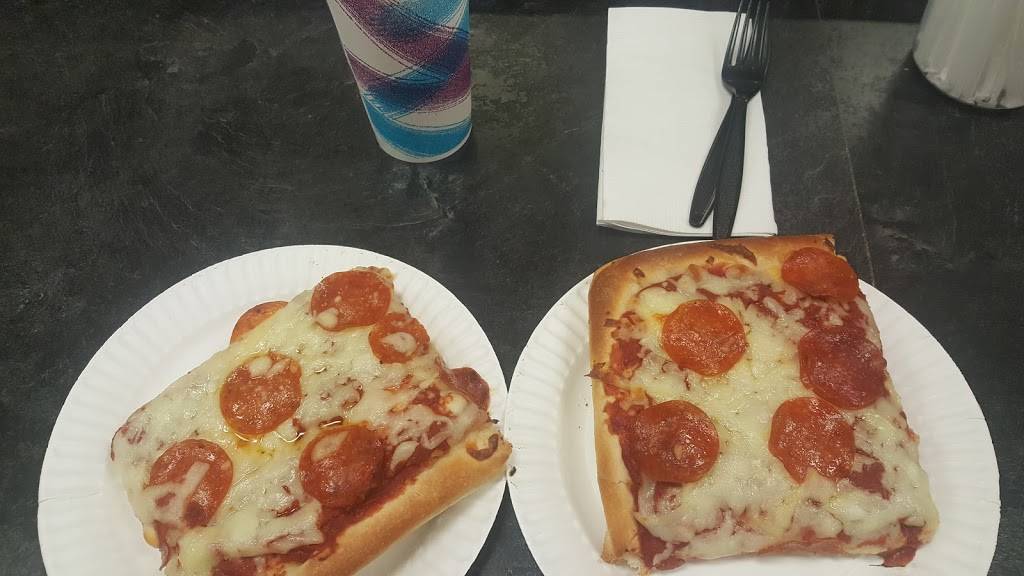 Massimos Pizza & Trattoria | restaurant | 1362 Naamans Creek Rd, Garnet Valley, PA 19060, USA | 6104970577 OR +1 610-497-0577