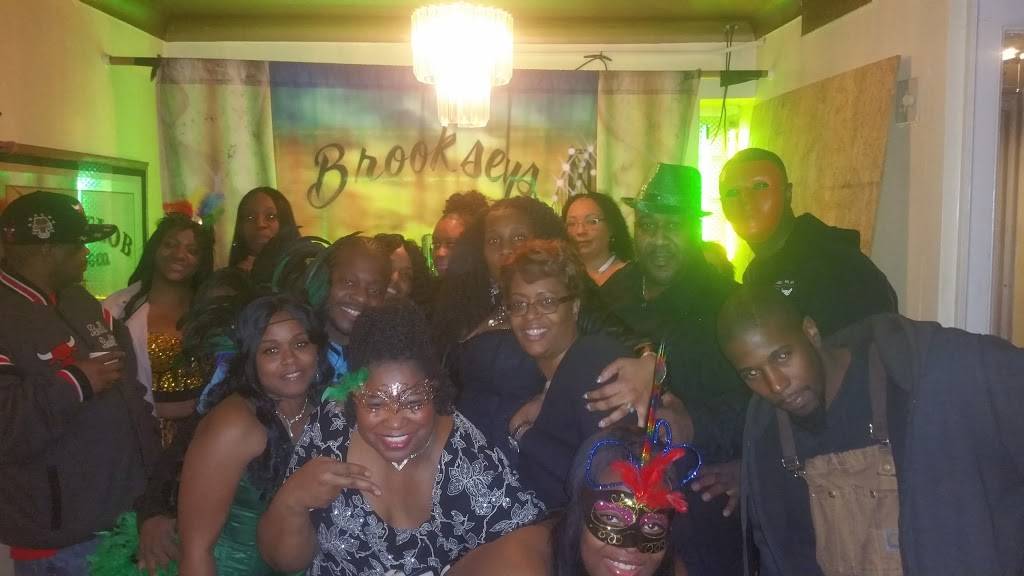 Brookseys Exclusive | restaurant | 7625 W Warren Ave, Detroit, MI 48210, USA | 3138988099 OR +1 313-898-8099