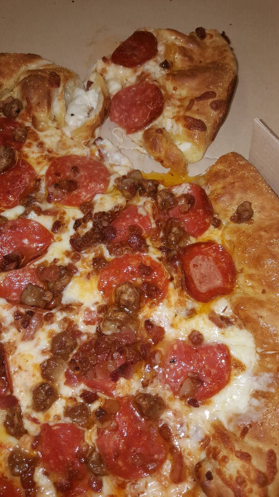 Little Caesars Pizza | meal takeaway | 4399 NW Loop, Carthage, TX 75633, USA | 9032657318 OR +1 903-265-7318