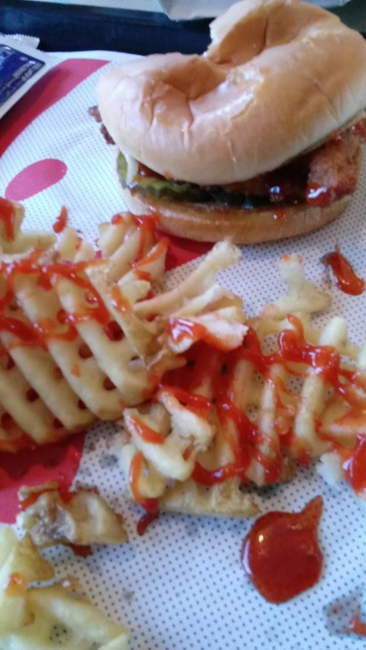 Chick-fil-A | restaurant | 110 Marketplace Dr, Hampton, VA 23666, USA | 7578252224 OR +1 757-825-2224