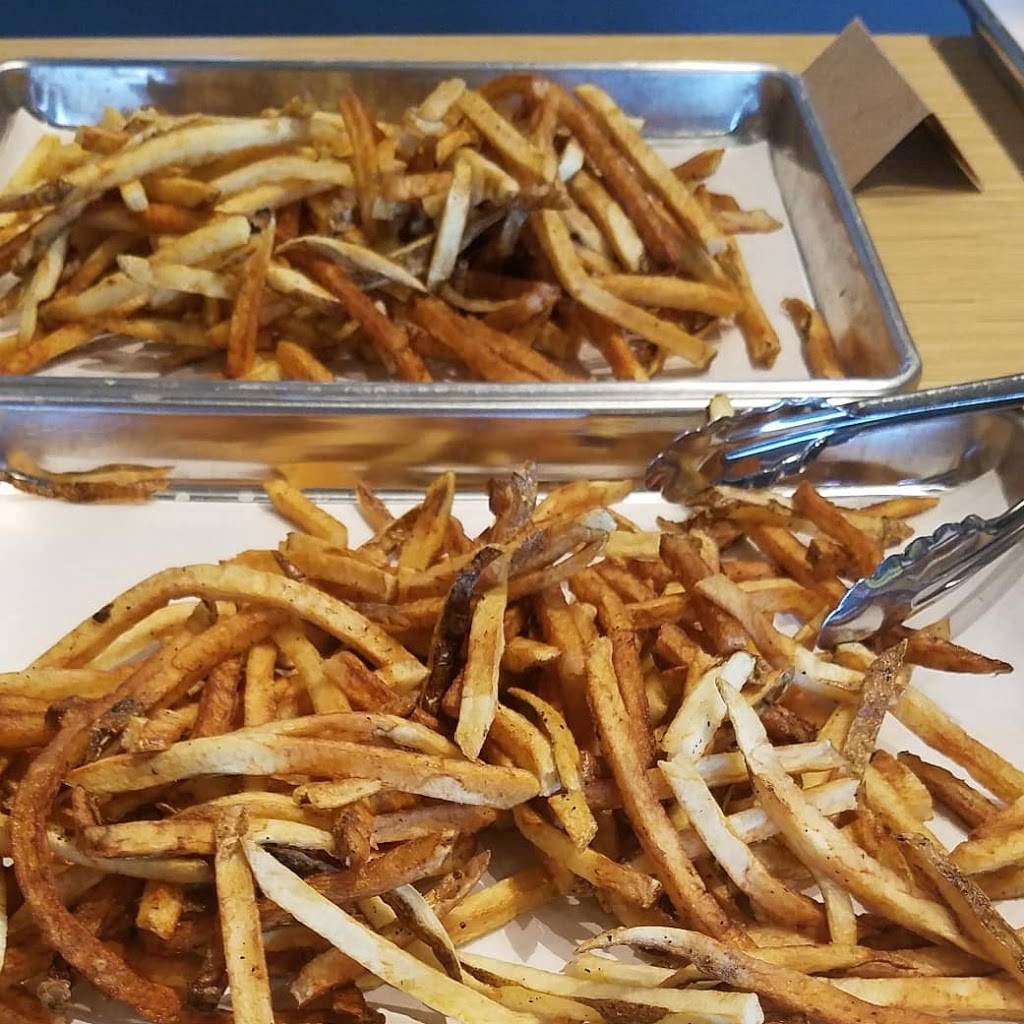 Hello Bistro - Beachwood | restaurant | 2101 Richmond Rd, Beachwood, OH 44122, USA | 2163424843 OR +1 216-342-4843