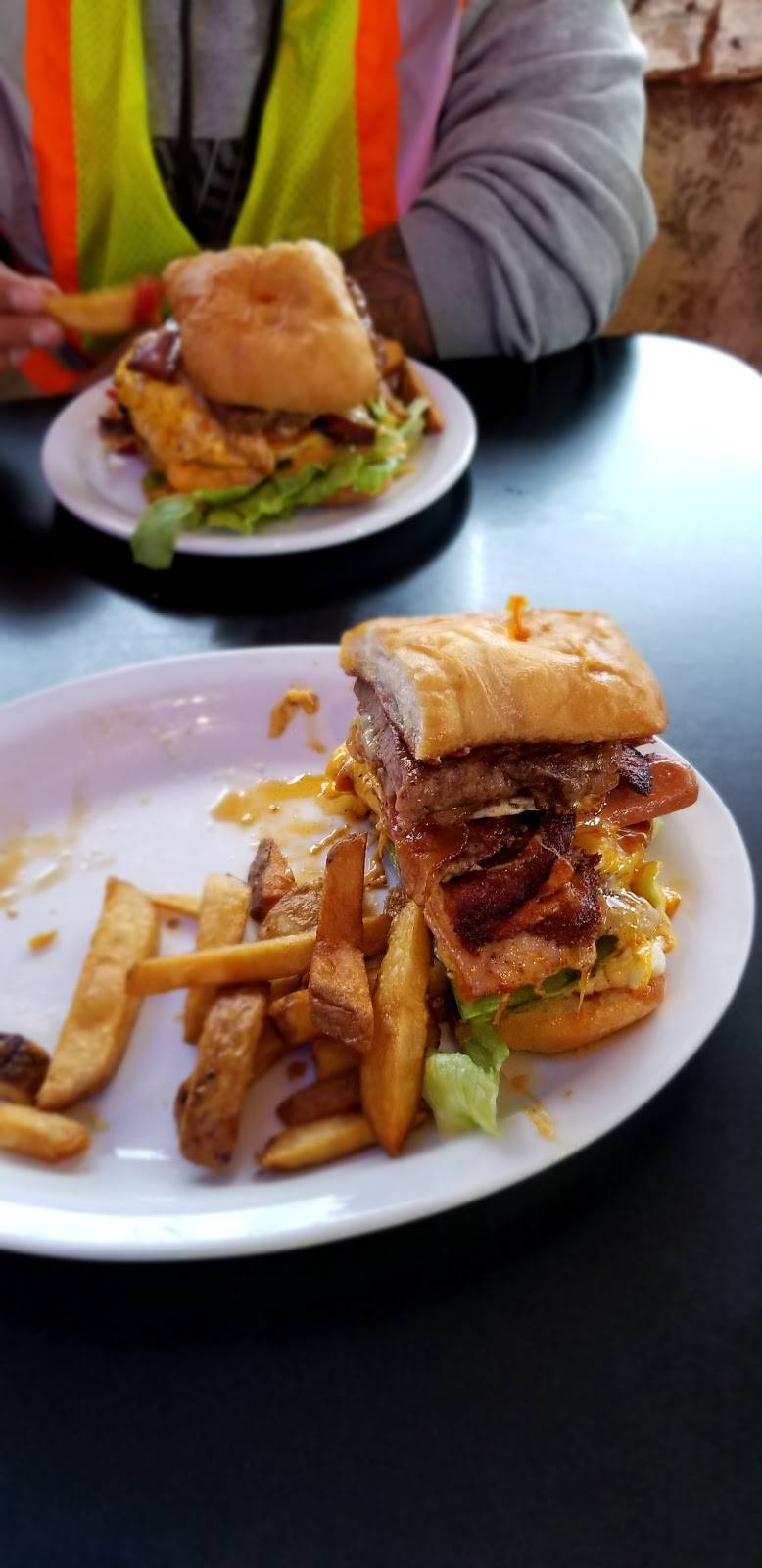 Don Luis Mexican Restaurant | restaurant | 5940 CA-99, Stockton, CA 95212, USA | 2099319163 OR +1 209-931-9163