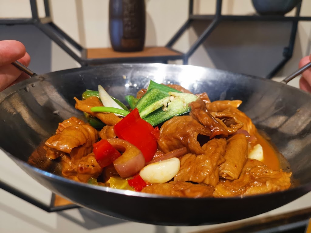 Food House | restaurant | 31 W High St, Oxford, OH 45056, USA | 5136522355 OR +1 513-652-2355