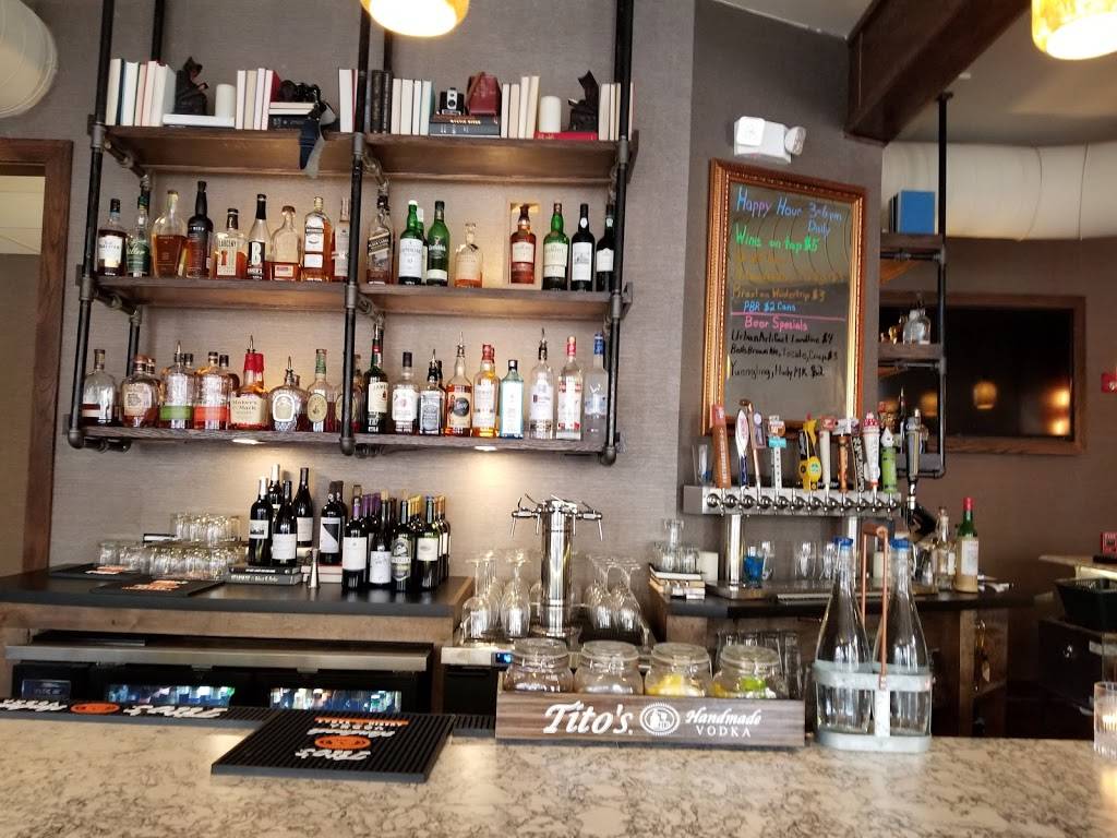 Gaslight Bar and Grill | restaurant | 351 Ludlow Ave, Cincinnati, OH 45220, USA | 5138613663 OR +1 513-861-3663