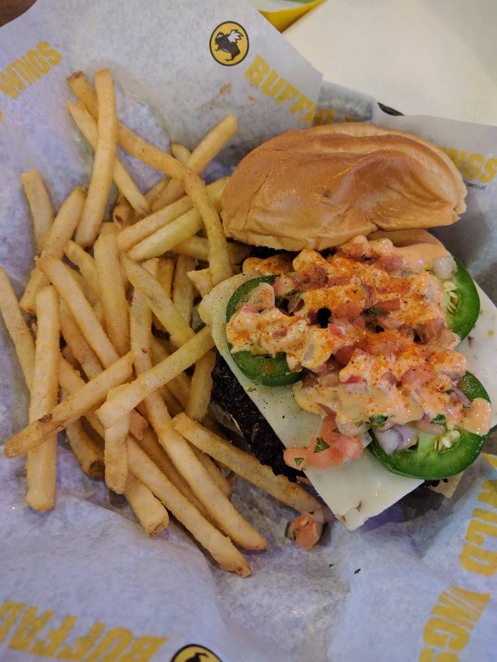 Buffalo Wild Wings | restaurant | 1599 US-22, Watchung, NJ 07069, USA | 9082229464 OR +1 908-222-9464