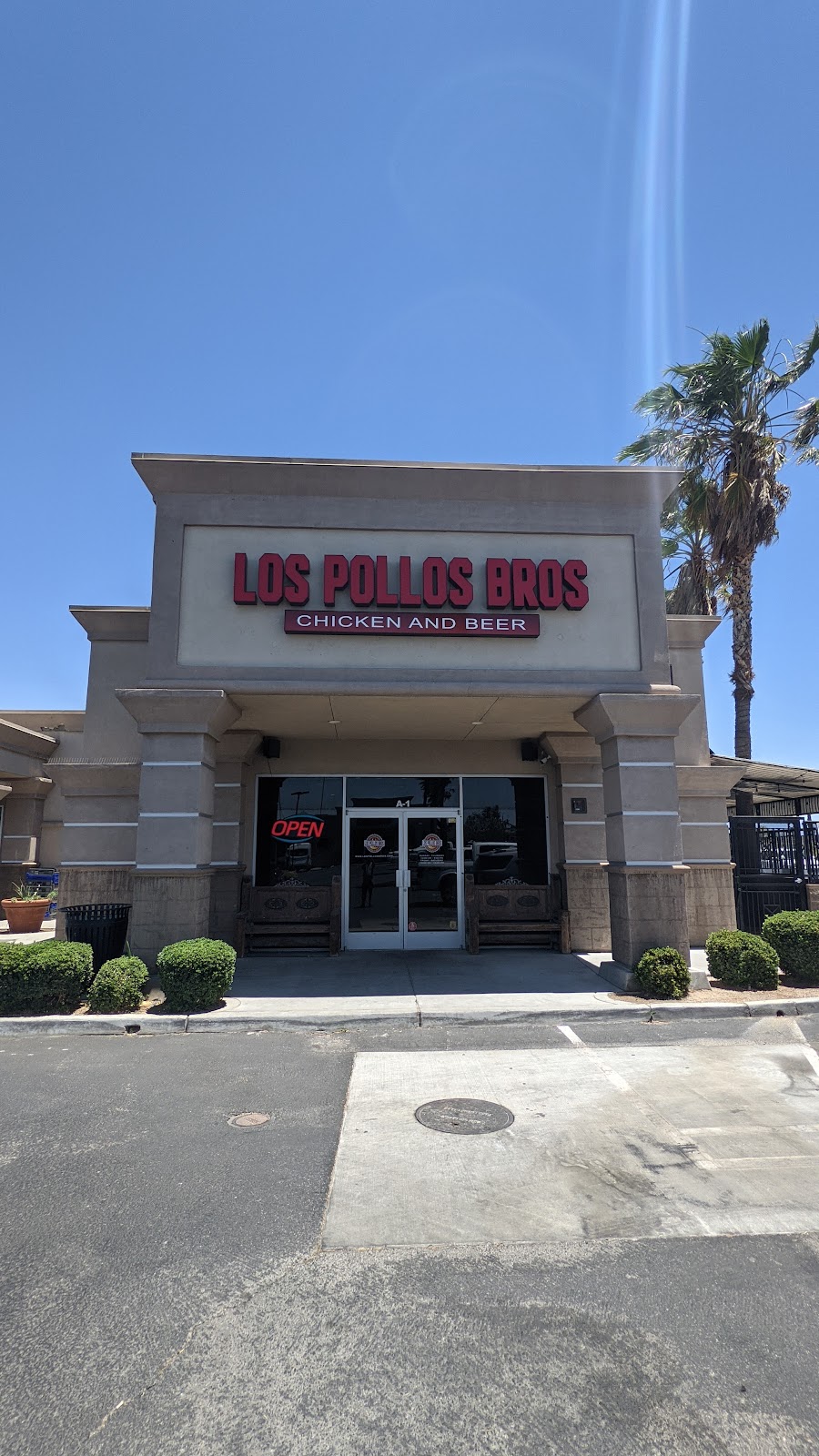 Los Pollos Bros | restaurant | 15550 Main St A1, Hesperia, CA 92345, USA | 7609814325 OR +1 760-981-4325