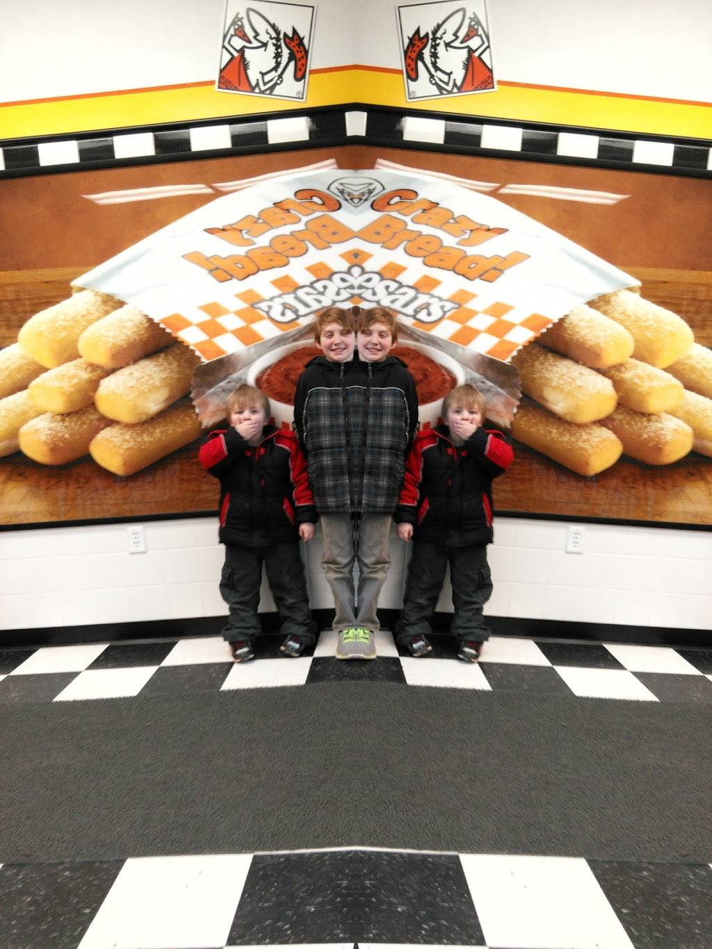 Little Caesars Pizza | meal takeaway | 1910 Crooks Ave, Kaukauna, WI 54130, USA | 9207595154 OR +1 920-759-5154