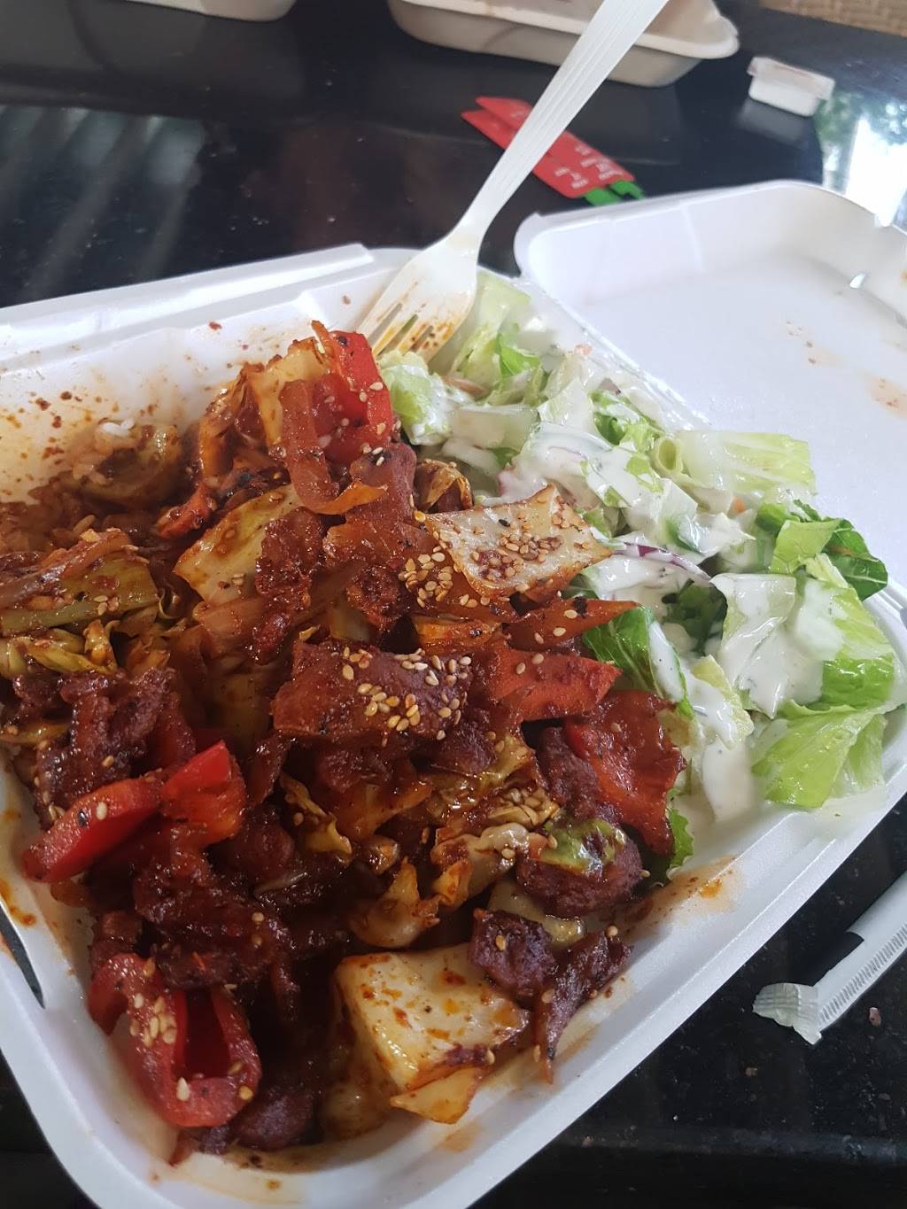 Mollys Burger | restaurant | 7720 Telegraph Rd, Commerce, CA 90040, USA | 3237242223 OR +1 323-724-2223