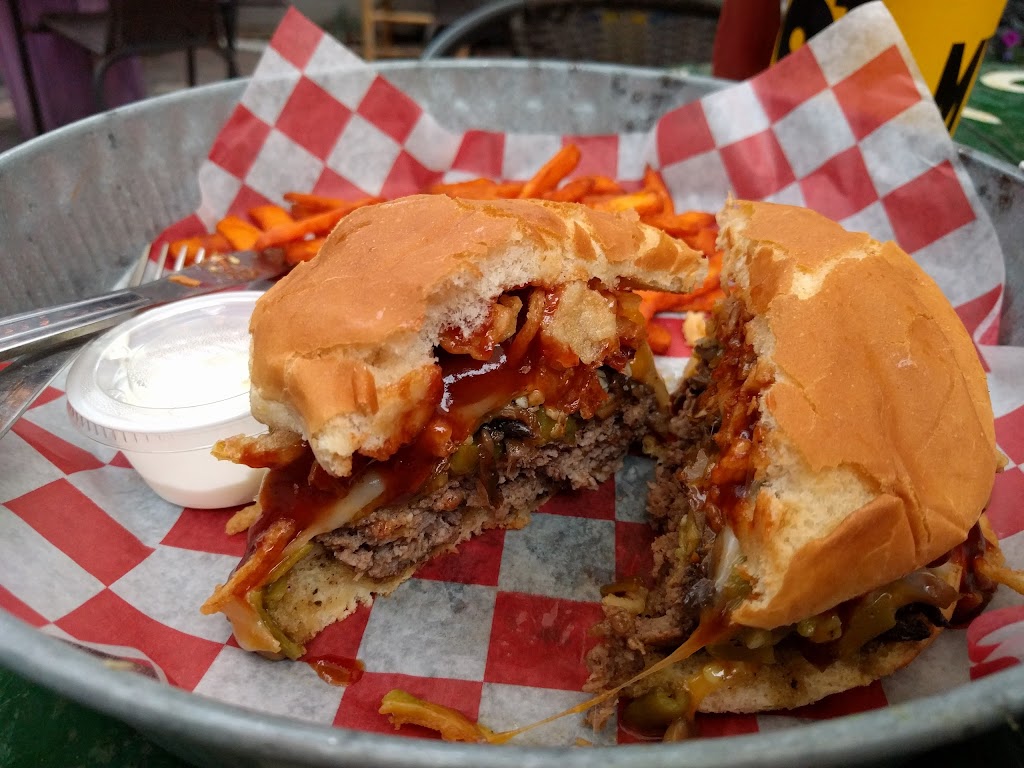 The Burger Shack & Beer Garden | restaurant | 413 E Maxan St, Port Isabel, TX 78578, USA | 9564335370 OR +1 956-433-5370