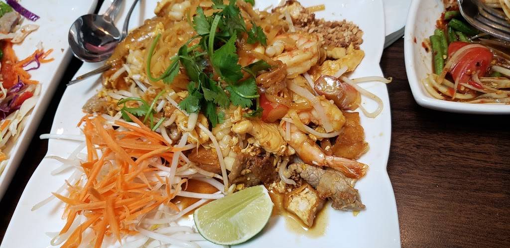 Lotus Thai & Khmer Cuisines | restaurant | 1412 Rosemarie Ln, Stockton, CA 95207, USA | 2099109799 OR +1 209-910-9799