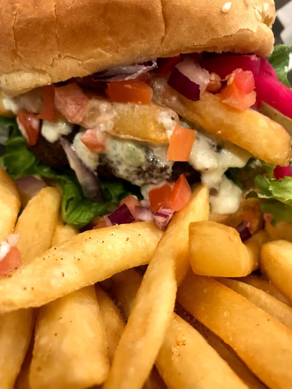 Pita Street | restaurant | 12768 Limonite Ave # 102, Eastvale, CA 92880, USA | 9512686333 OR +1 951-268-6333